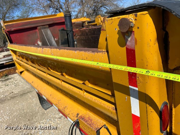 image for item DS0861 Heil dump bed