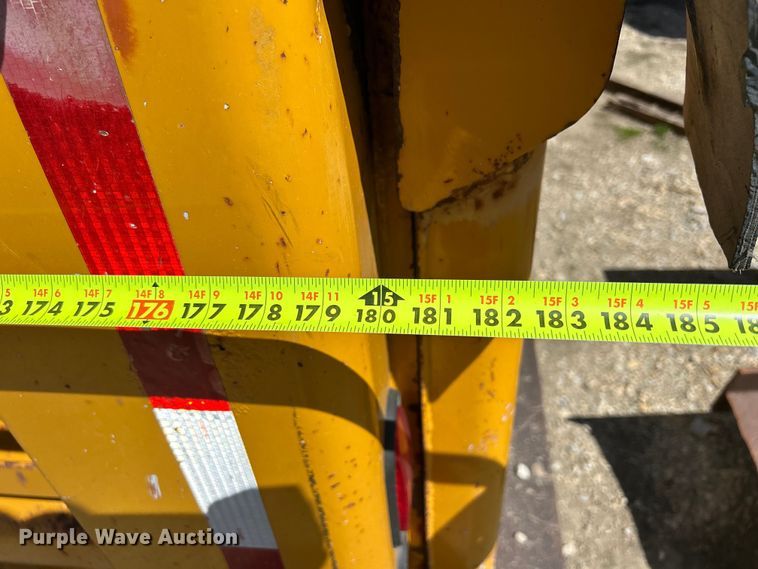 image for item DS0861 Heil dump bed