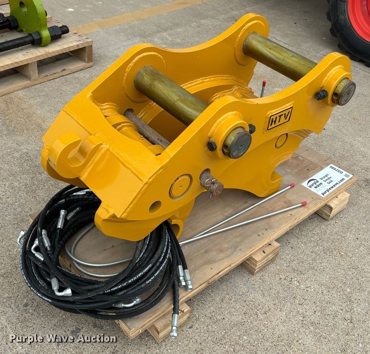 image for item DS2486 HTV CAT320 quick coupler 