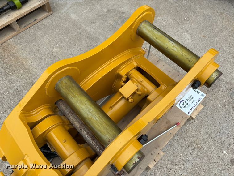 image for item DS2486 HTV CAT320 quick coupler 