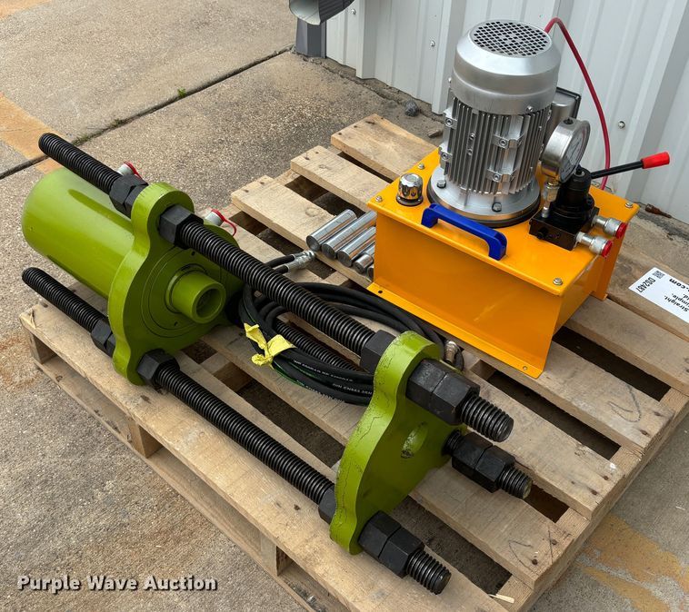 image for item DS2487 Track pin press