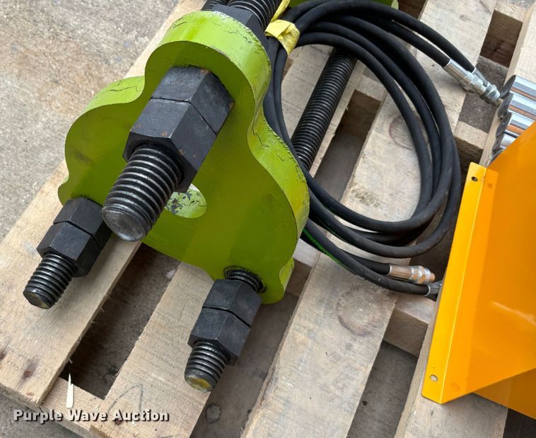 image for item DS2487 Track pin press