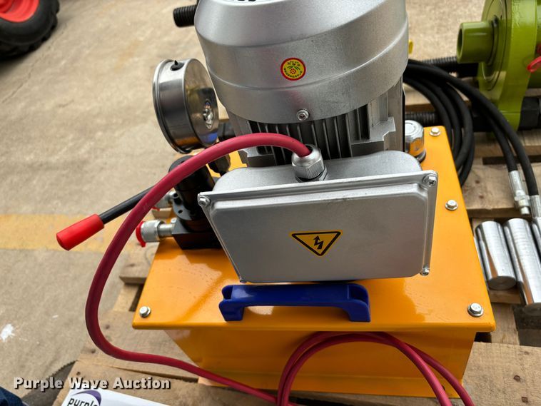 image for item DS2487 Track pin press