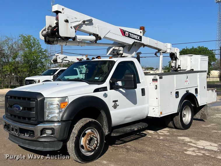 image for item DS2931 2016 Ford F550 bucket truck