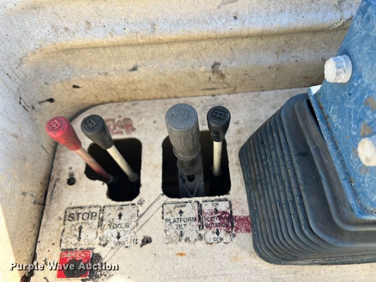 image for item DS2931 2016 Ford F550 bucket truck