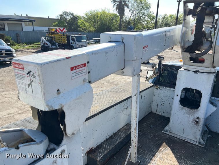 image for item DS2931 2016 Ford F550 bucket truck