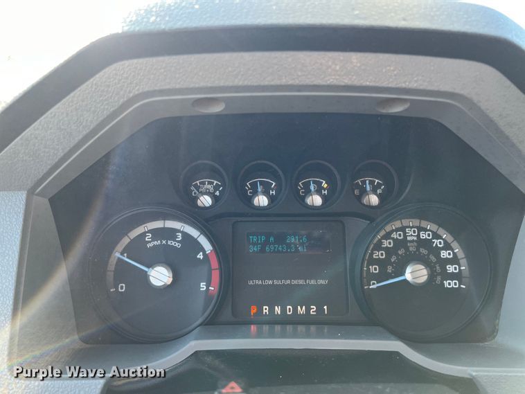 image for item DS2931 2016 Ford F550 bucket truck