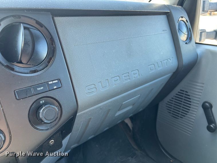 image for item DS2931 2016 Ford F550 bucket truck