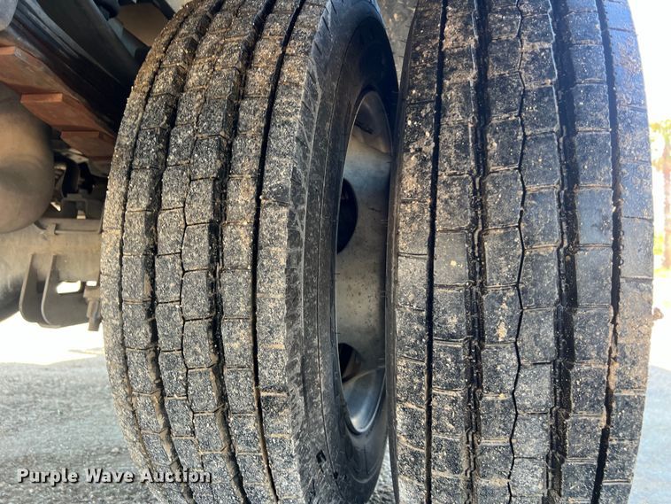 image for item DS2931 2016 Ford F550 bucket truck