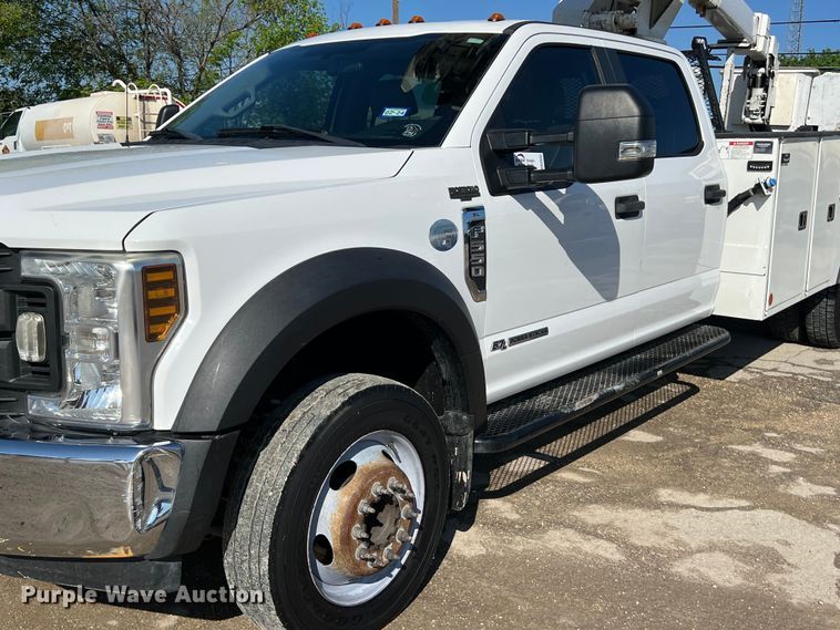 image for item DS2932 2018 Ford F550 bucket truck