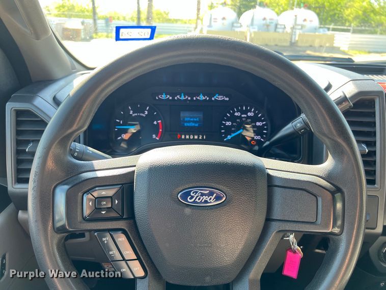 image for item DS2932 2018 Ford F550 bucket truck