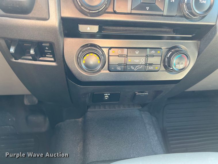 image for item DS2932 2018 Ford F550 bucket truck