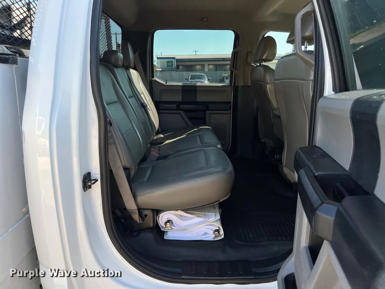 image for item DS2932 2018 Ford F550 bucket truck