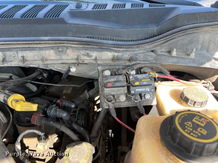 image for item DS2932 2018 Ford F550 bucket truck