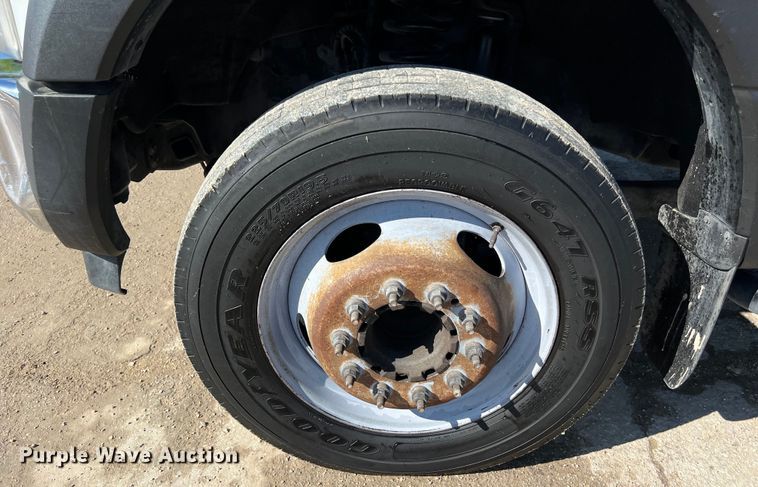 image for item DS2932 2018 Ford F550 bucket truck