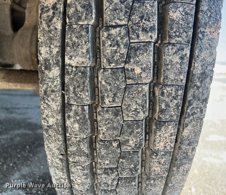 image for item DS2932 2018 Ford F550 bucket truck