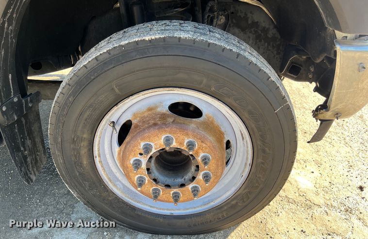 image for item DS2932 2018 Ford F550 bucket truck