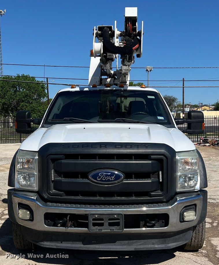 image for item DS2933 2016 Ford F550 bucket truck