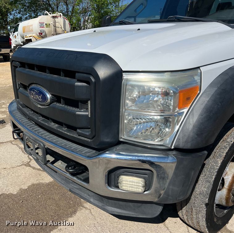 image for item DS2933 2016 Ford F550 bucket truck