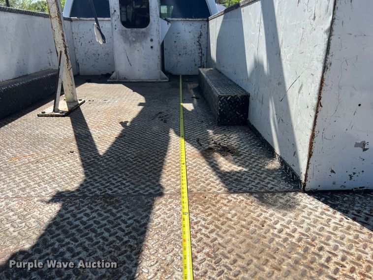 image for item DS2933 2016 Ford F550 bucket truck