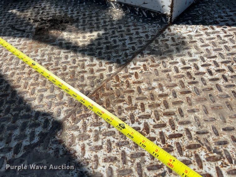 image for item DS2933 2016 Ford F550 bucket truck