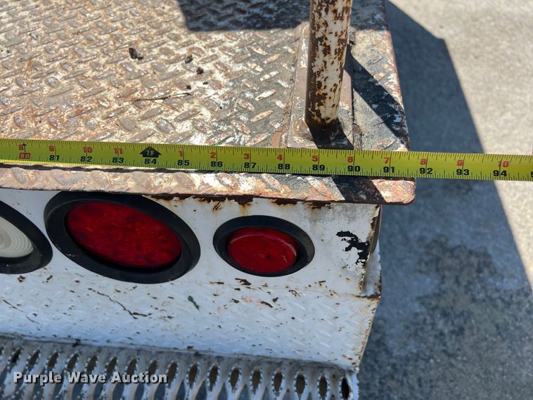 image for item DS2933 2016 Ford F550 bucket truck