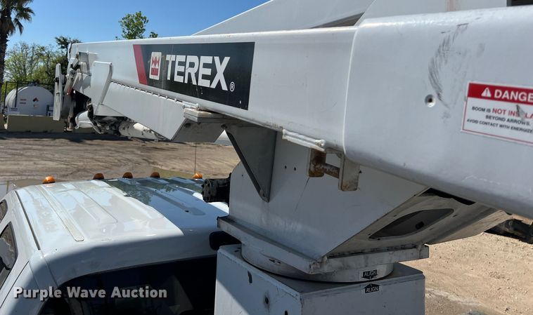 image for item DS2933 2016 Ford F550 bucket truck