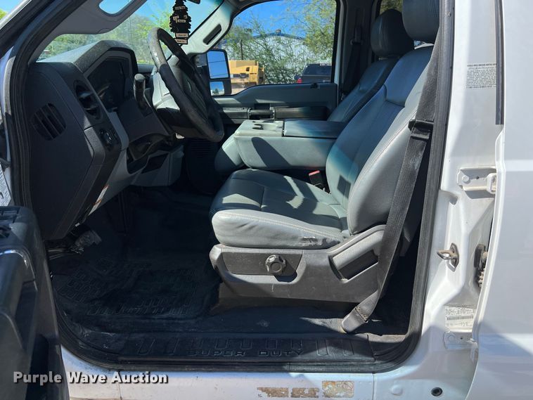 image for item DS2933 2016 Ford F550 bucket truck