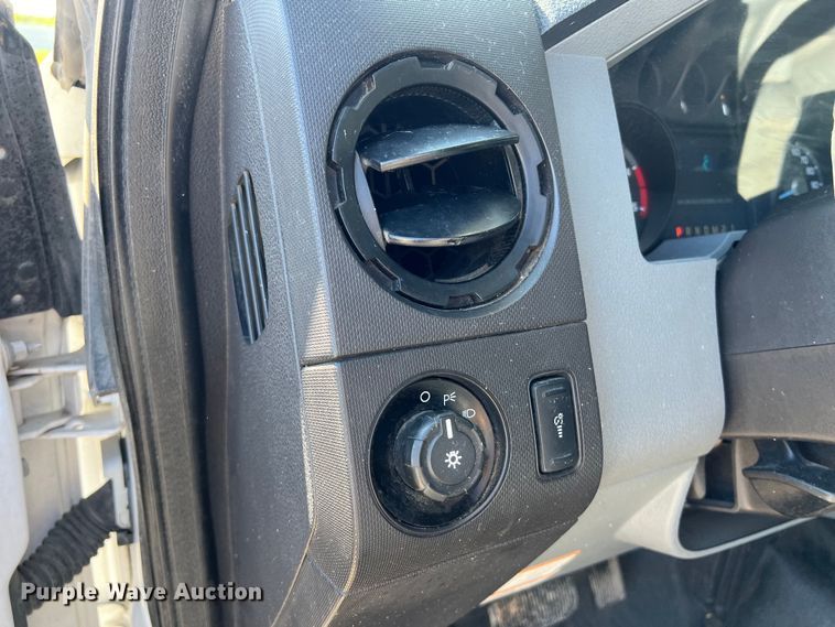 image for item DS2933 2016 Ford F550 bucket truck