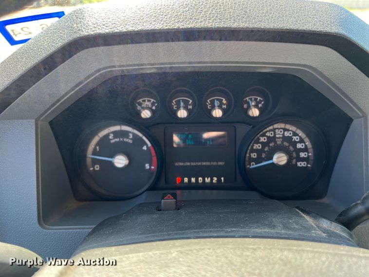 image for item DS2933 2016 Ford F550 bucket truck