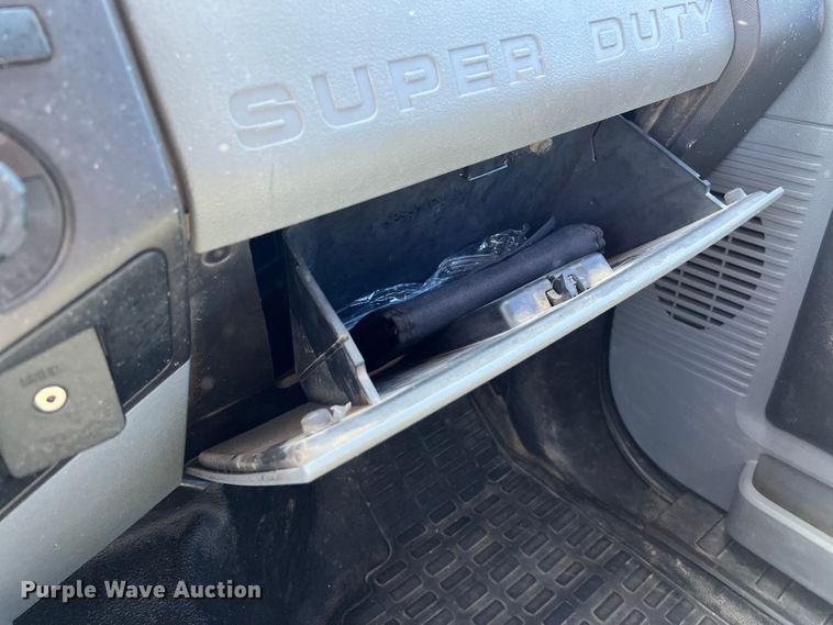 image for item DS2933 2016 Ford F550 bucket truck