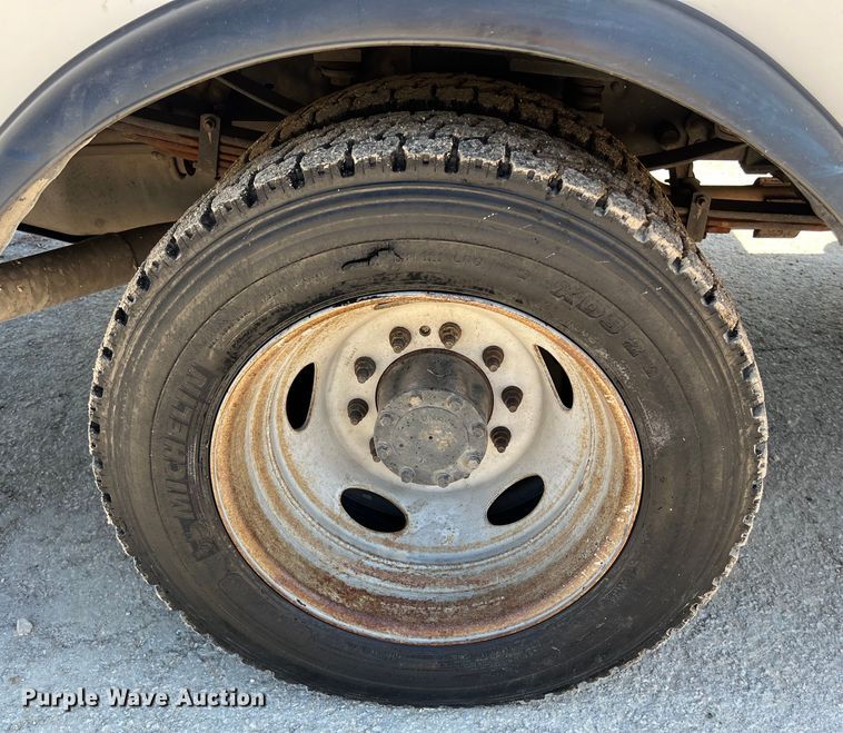 image for item DS2933 2016 Ford F550 bucket truck