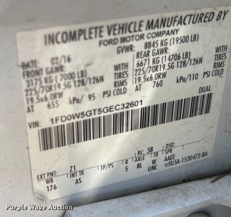 image for item DS2933 2016 Ford F550 bucket truck