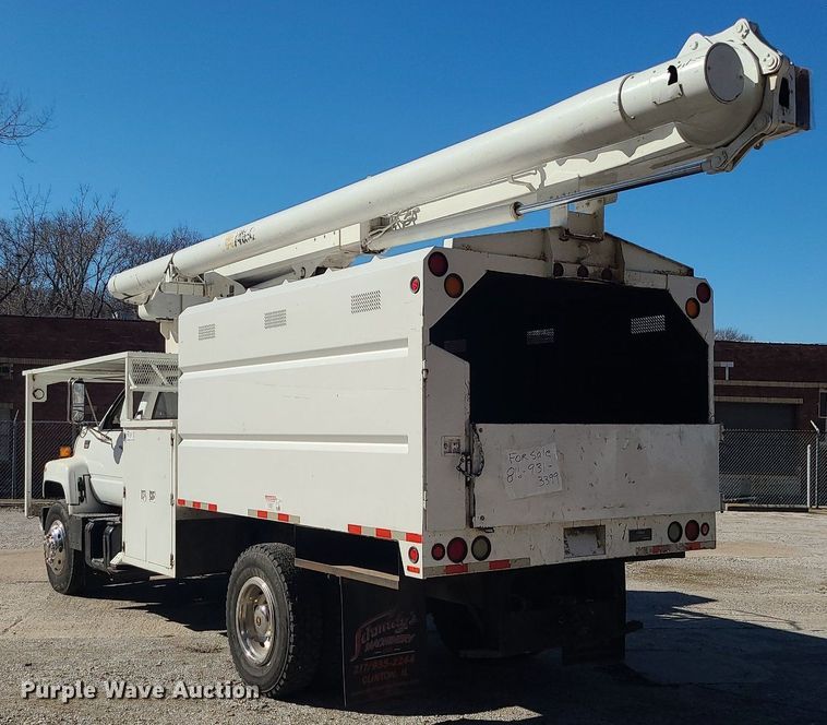 image for item DS7249 2002 GMC C7500 