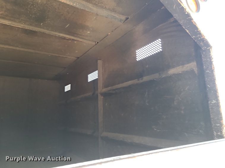 image for item DS7249 2002 GMC C7500 