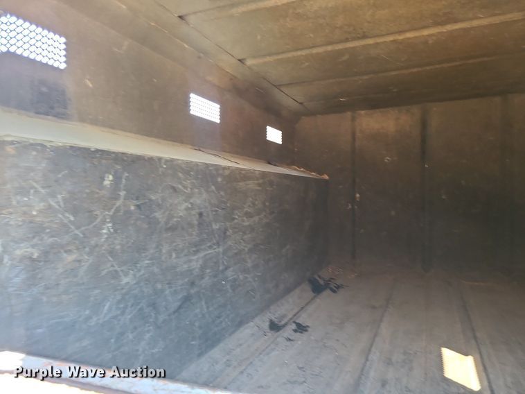 image for item DS7249 2002 GMC C7500 