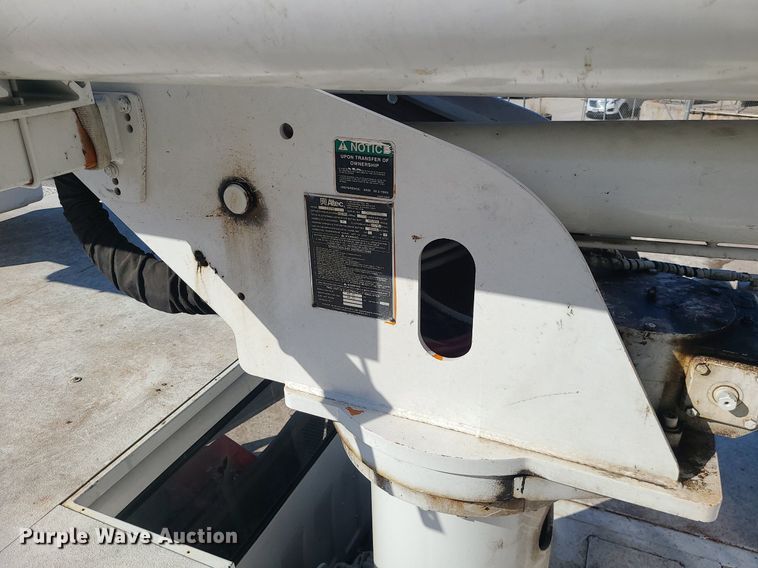 image for item DS7249 2002 GMC C7500 