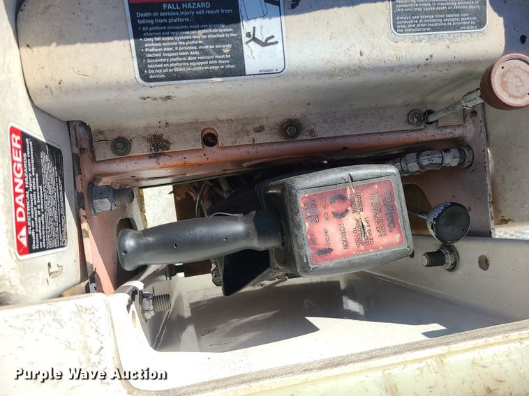 image for item DS7249 2002 GMC C7500 