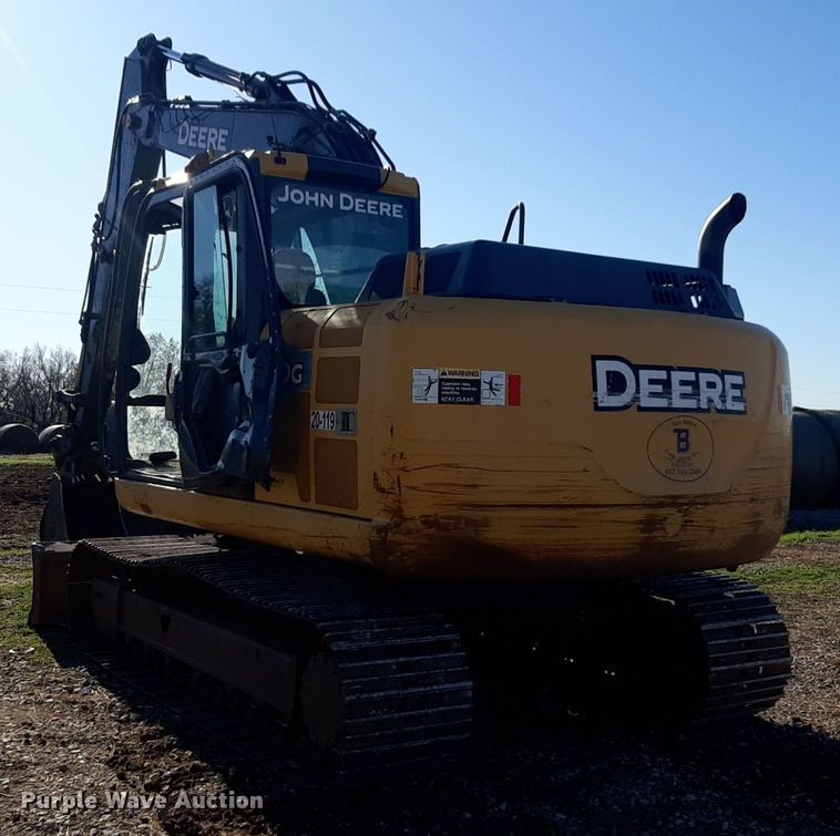 image for item DV9946 2015 John Deere 130G excavator