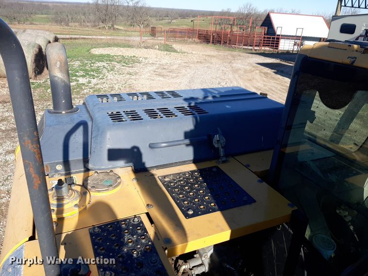 image for item DV9946 2015 John Deere 130G excavator