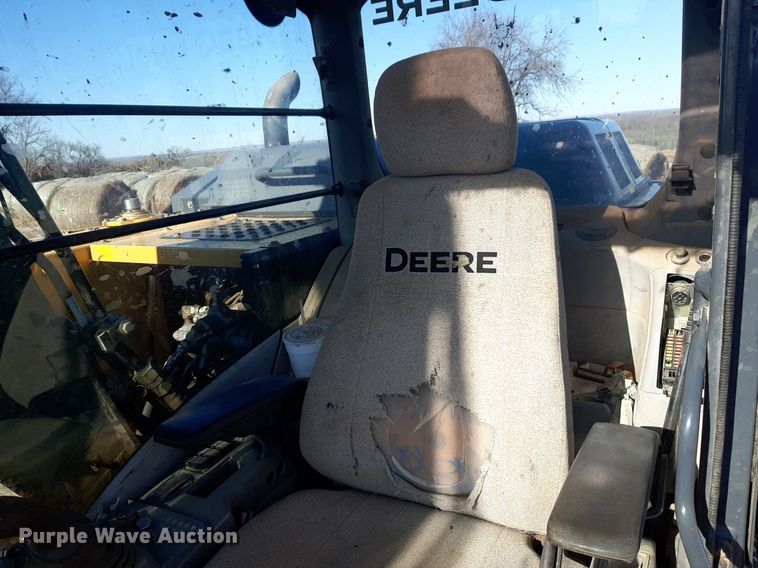 image for item DV9946 2015 John Deere 130G excavator