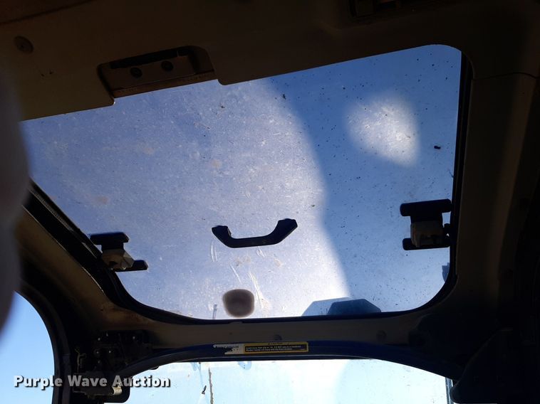 image for item DV9946 2015 John Deere 130G excavator