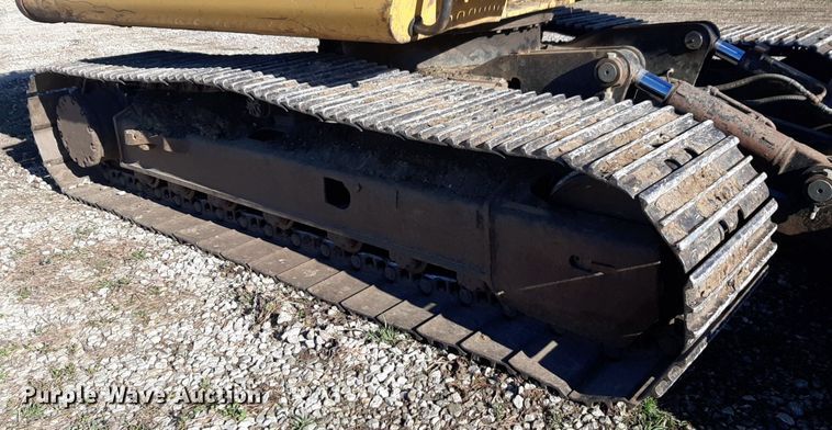 image for item DV9946 2015 John Deere 130G excavator