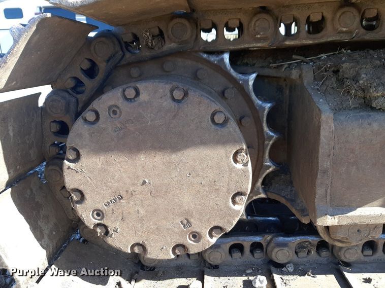 image for item DV9946 2015 John Deere 130G excavator