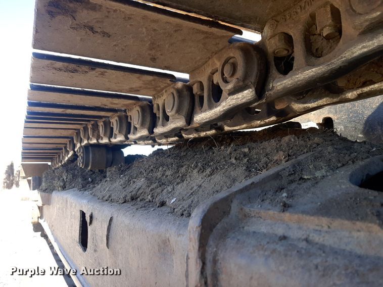 image for item DV9946 2015 John Deere 130G excavator