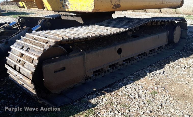 image for item DV9946 2015 John Deere 130G excavator