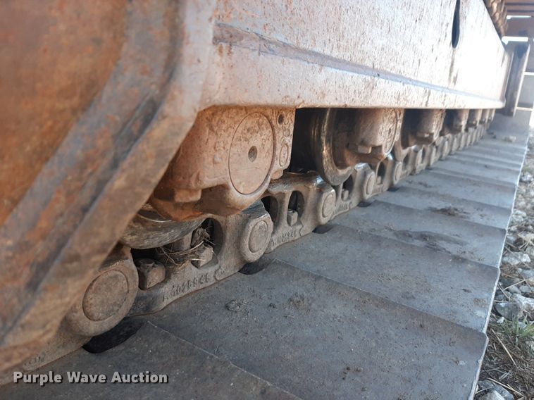 image for item DV9946 2015 John Deere 130G excavator