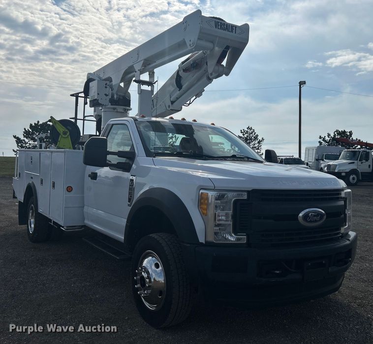 image for item EG1357 2017 Ford F550 Super Duty bucket truck