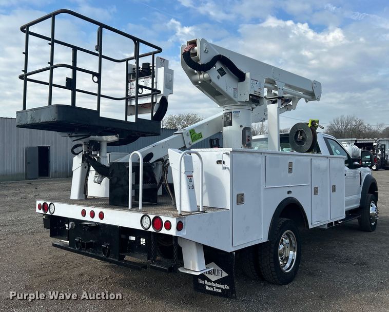 image for item EG1357 2017 Ford F550 Super Duty bucket truck