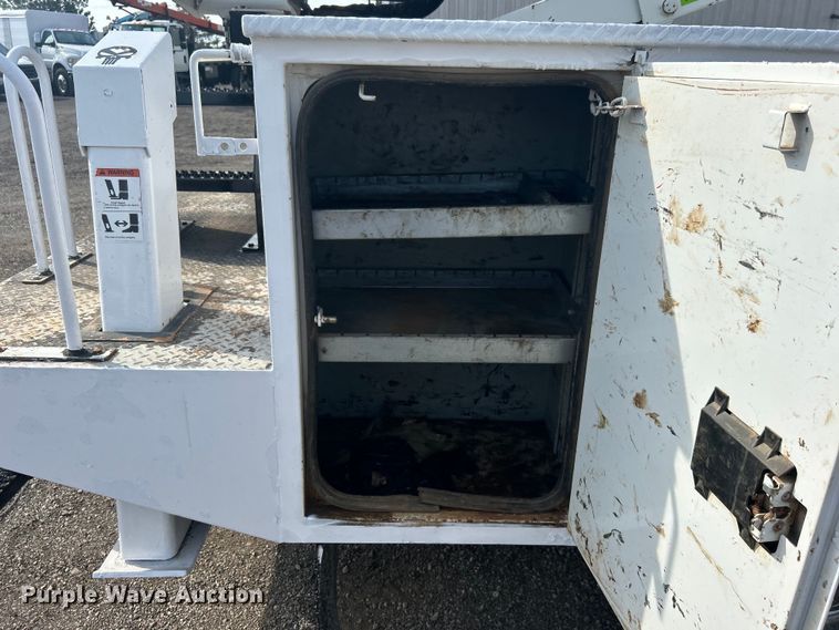 image for item EG1357 2017 Ford F550 Super Duty bucket truck